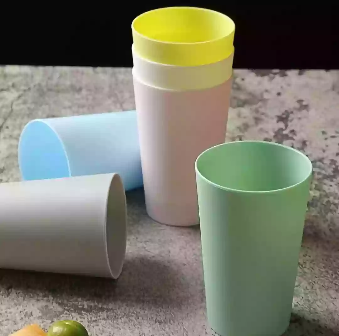 كوب ماء متعدد الألوان ٦ قطع