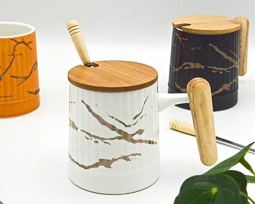 كوب سيراميك بتصميم رخامي أنيق