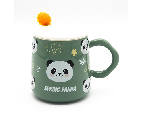 كوب قهوة باندا لون أخضر مع غطاء وملعقة