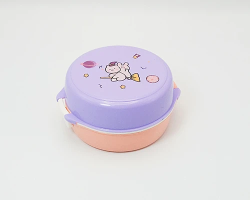 علبة طعام بلاستيكية بتصميم عملي وأنيق للأطفال