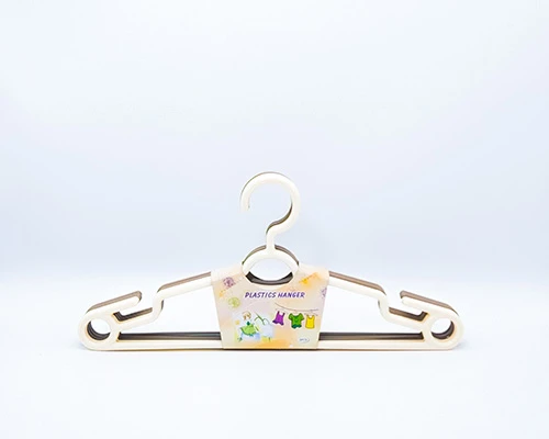 5 علاقة ملابس كبير