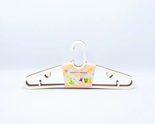 5 علاقة ملابس كبير