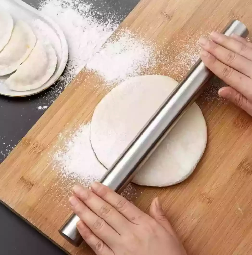 فرادة عجين شوبك ستانلس مقاس 25 سم ، فرادة عجين ستيل غير لاصقة